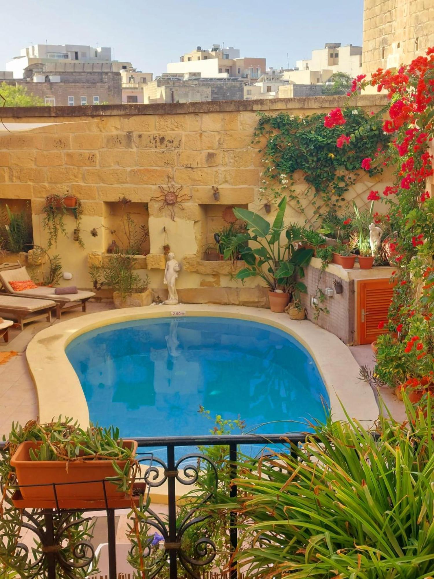 Bedroom Buddha External Bathroom فندق مبيت وإفطار